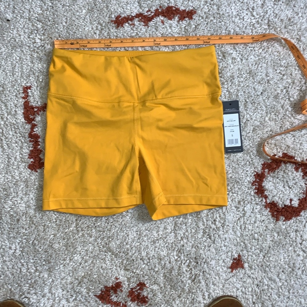 NWT- Yogalicious LUX- Sz Lrg- Sunflower HR bike shorts w/ waistband pocket